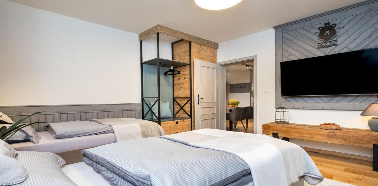Apartman Stella Myto pod Dumbierom Exterior foto