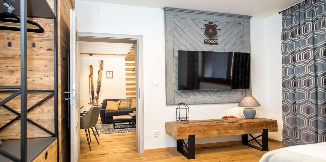 Apartman Stella Myto pod Dumbierom Exterior foto